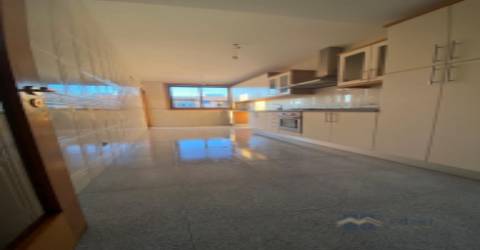 T3 com varandas em Lousado, Vila Nova de Famalicão