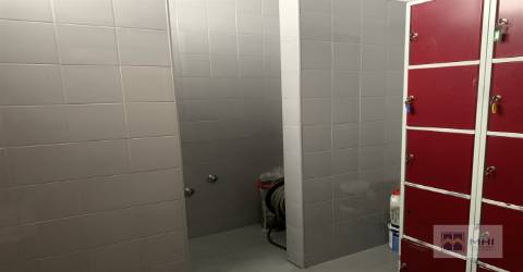 Excelente Armazém em Olival