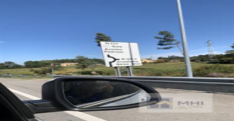 Excelente Armazém em Olival