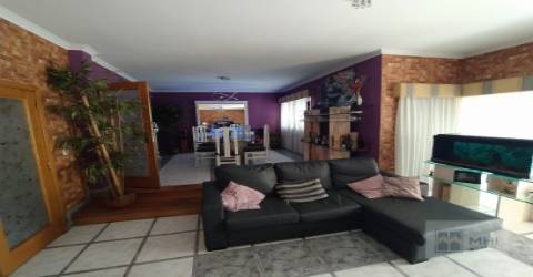 Excelente moradia T3 com Vista de mar a 100m praia de Brito