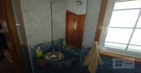 Excelente moradia T3 com Vista de mar a 100m praia de Brito