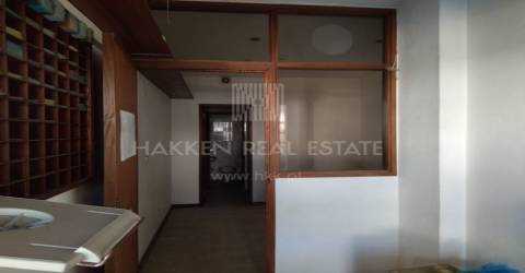 Espaço comercial no Bairro do Junqueiro