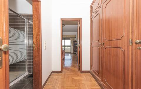 Apartamento Duplex T5 no Bairro do Rosário, Cascais