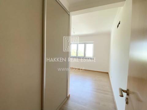 Moradia T4 Remodelada em São João do Estoril