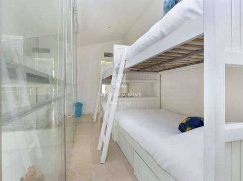 Apartamento T1+ 1 duplex em Troia com vista mar