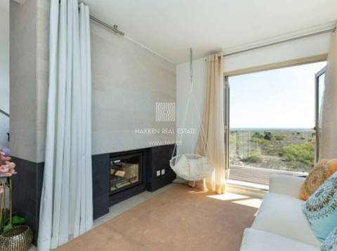 Apartamento T1+ 1 duplex em Troia com vista mar