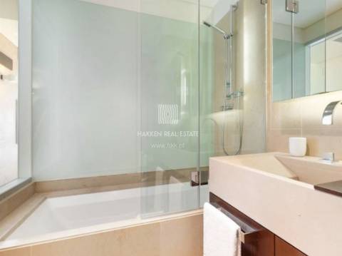 Apartamento T1+ 1 duplex em Troia com vista mar