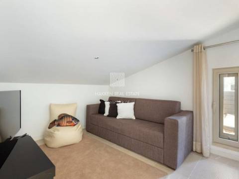 Apartamento T1+ 1 duplex em Troia com vista mar