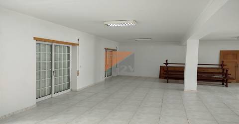 Escritório  Arrendamento em Caranguejeira,Leiria