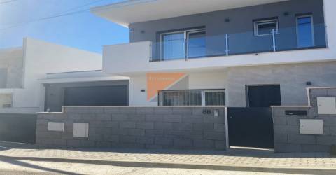 Moradia T3+1, Leiria, Leiria, Maceira