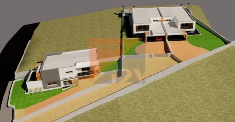 Terreno com projeto aprovado para 3 moradias