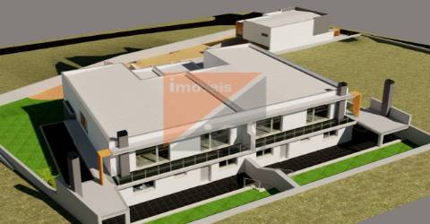 Terreno com projeto aprovado para 3 moradias