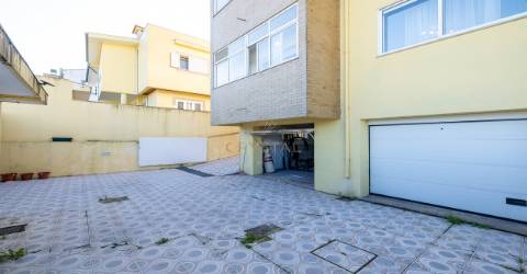 Andar Moradia T2 Venda em Águas Santas,Maia