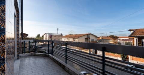 Andar Moradia T2 DUPLEX Venda em Águas Santas,Maia