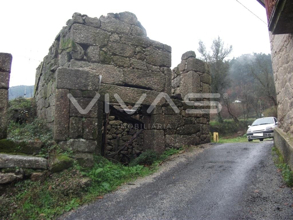 Moradia Rústica  Venda em Valbom (São Pedro), Passô e Valbom (São Martinho),Vila Verde