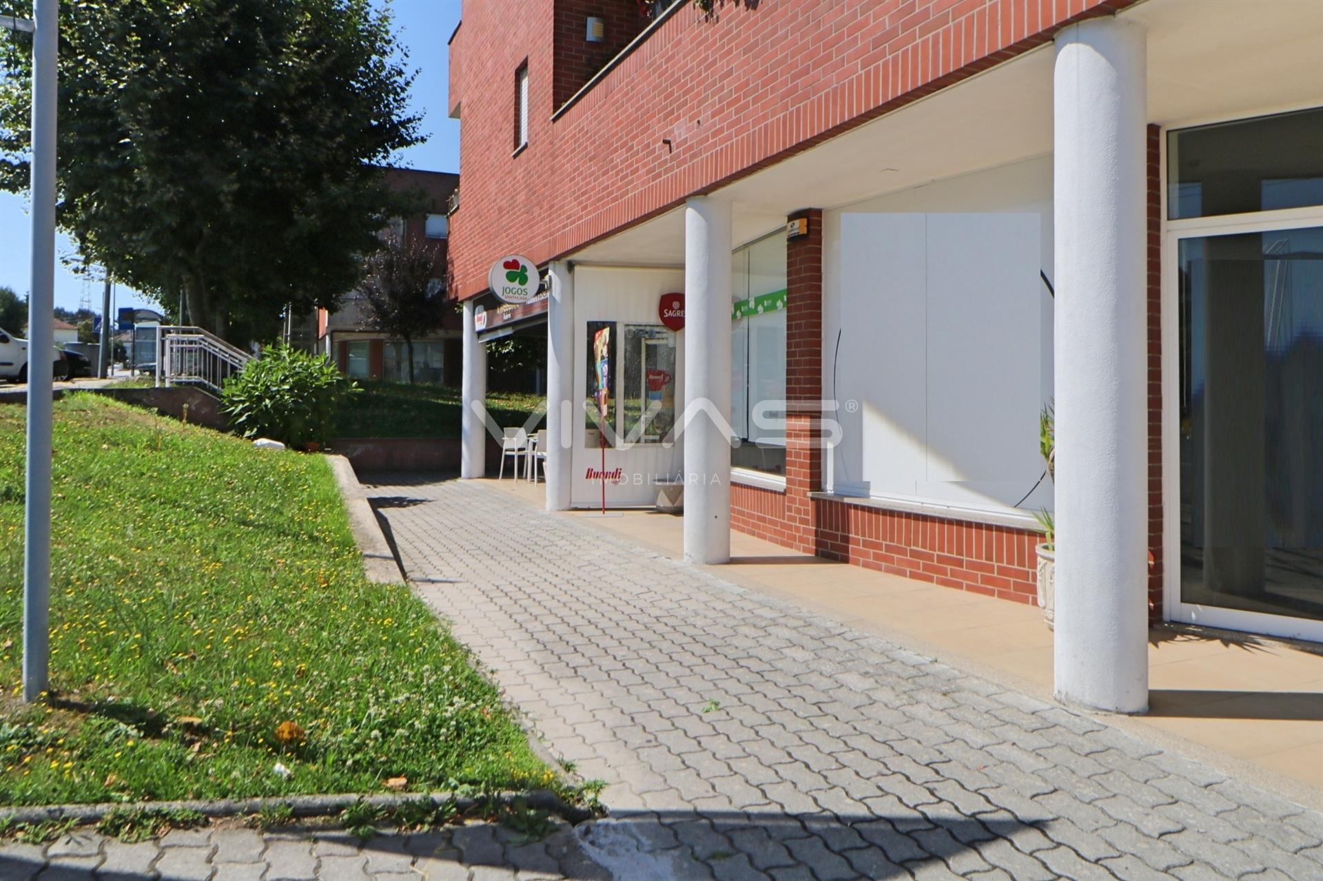 Loja  Venda em Palmeira,Braga