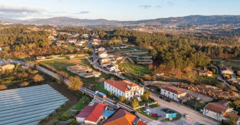 Moradia Isolada >=T10 Venda em Lago,Amares