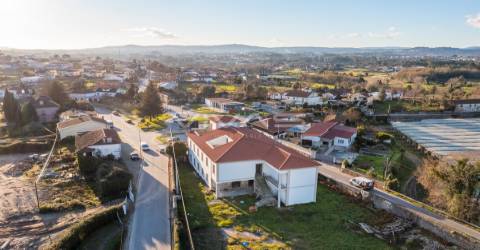 Moradia Isolada >=T10 Venda em Lago,Amares