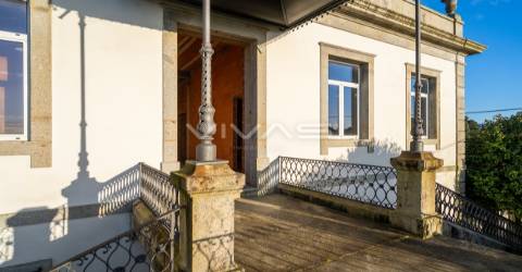 Moradia Isolada >=T10 Venda em Lago,Amares