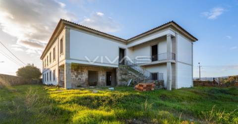 Moradia Isolada >=T10 Venda em Lago,Amares