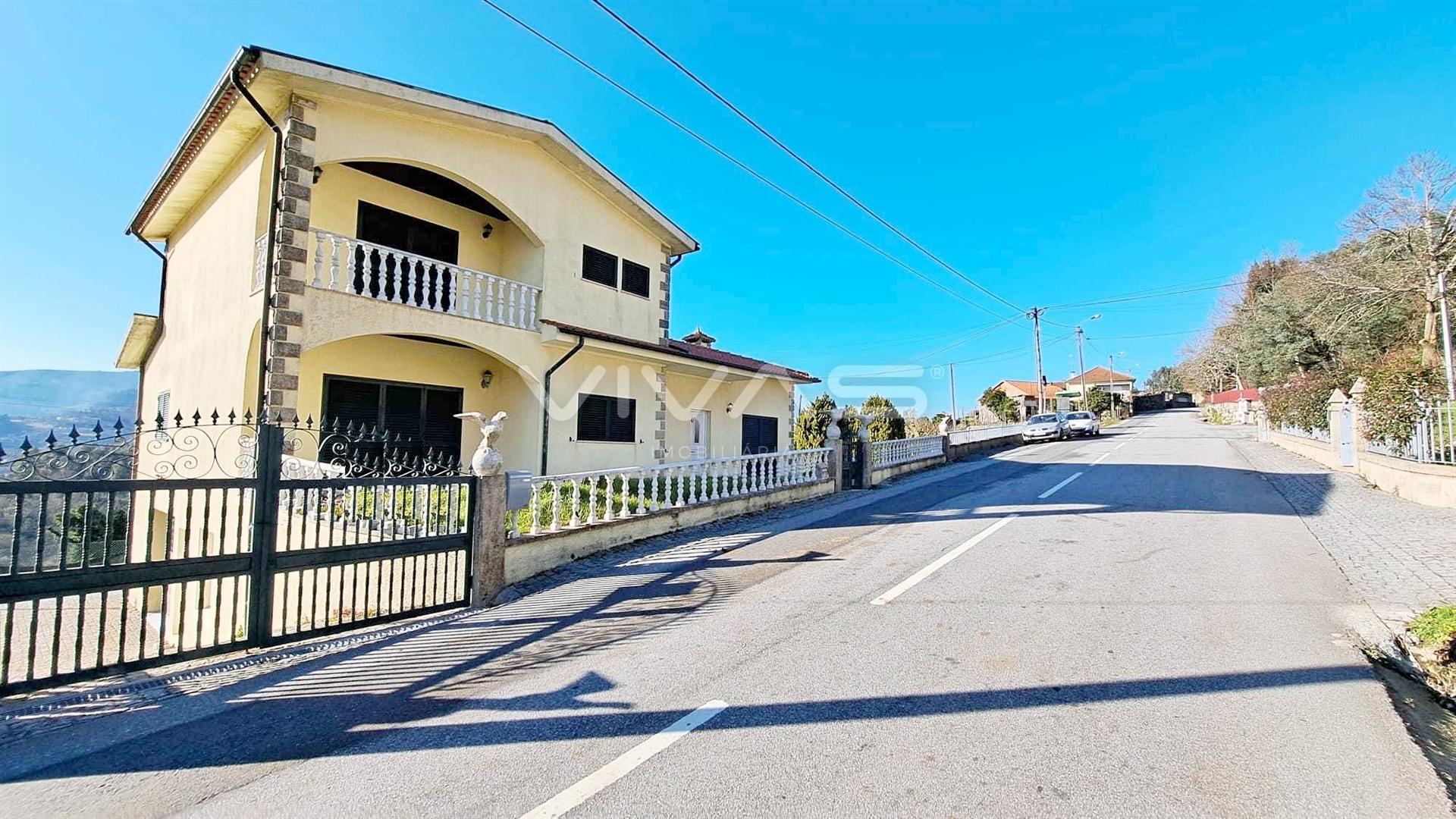 Moradia Isolada T3 Venda em Sande, Vilarinho, Barros e Gomide,Vila Verde