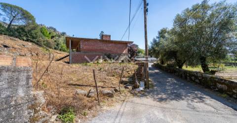 Moradia para Restaurar T0 Venda em Coucieiro,Vila Verde