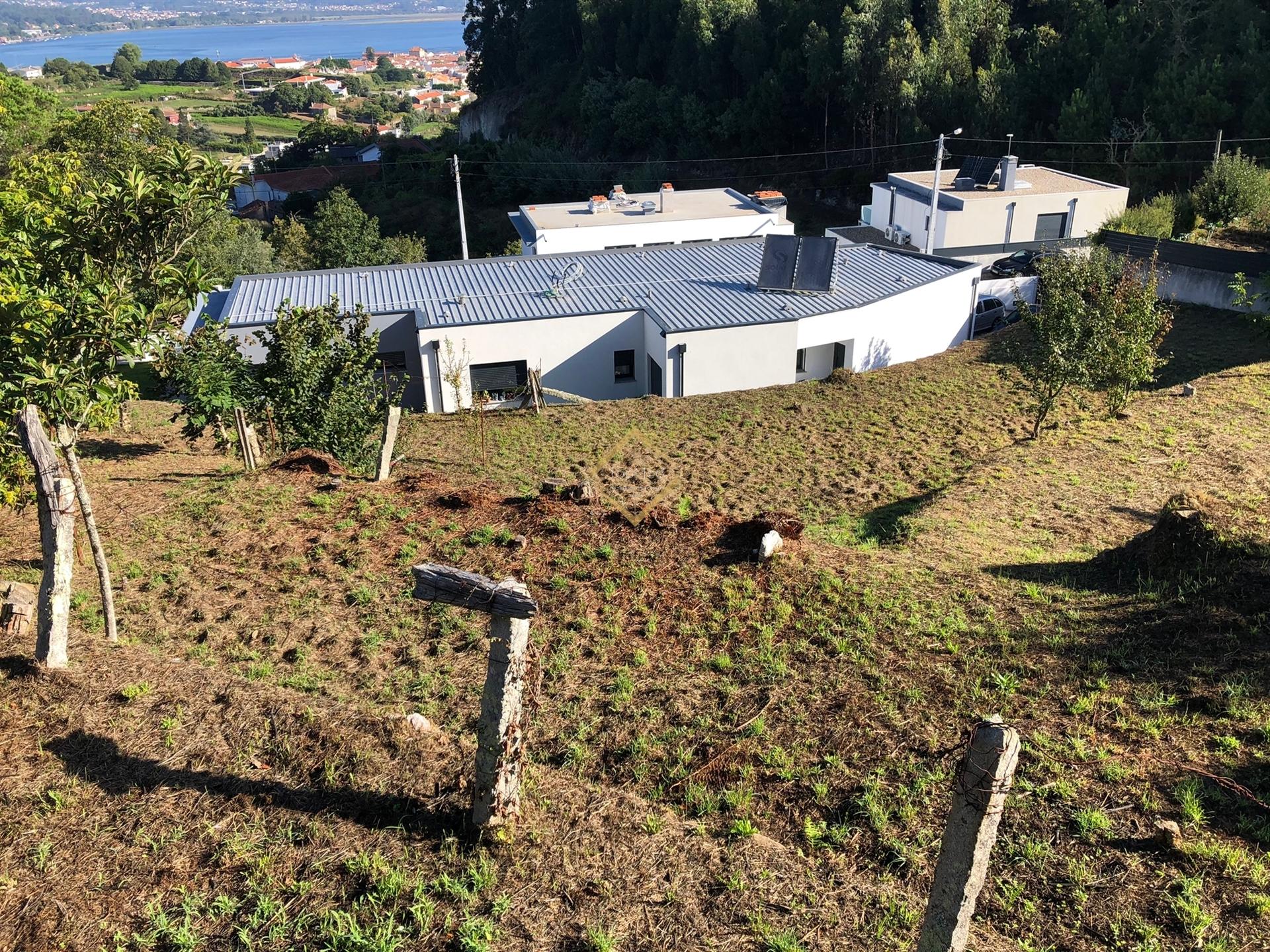 Terreno para Construção - Caminha