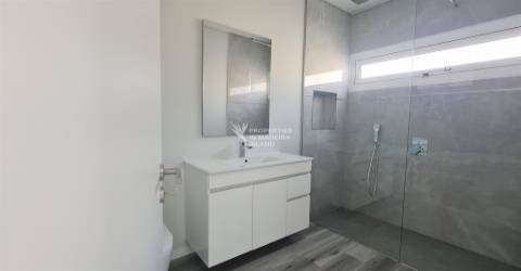 Moradia Isolada T3, Térrea, Nova, Estreito da Calheta, Calheta, Ilha da Madeira