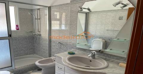 Moradia T4+2 Venda em Paul do Mar,Calheta (Madeira)