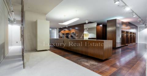 Loja com 105m2 de 4 frentes