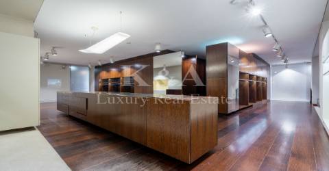 Loja com 105m2 de 4 frentes