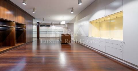 Loja com 105m2 de 4 frentes