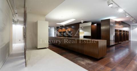 Loja com 105m2 de 4 frentes