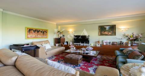 Moradia V5 em zona de prestígio no Porto