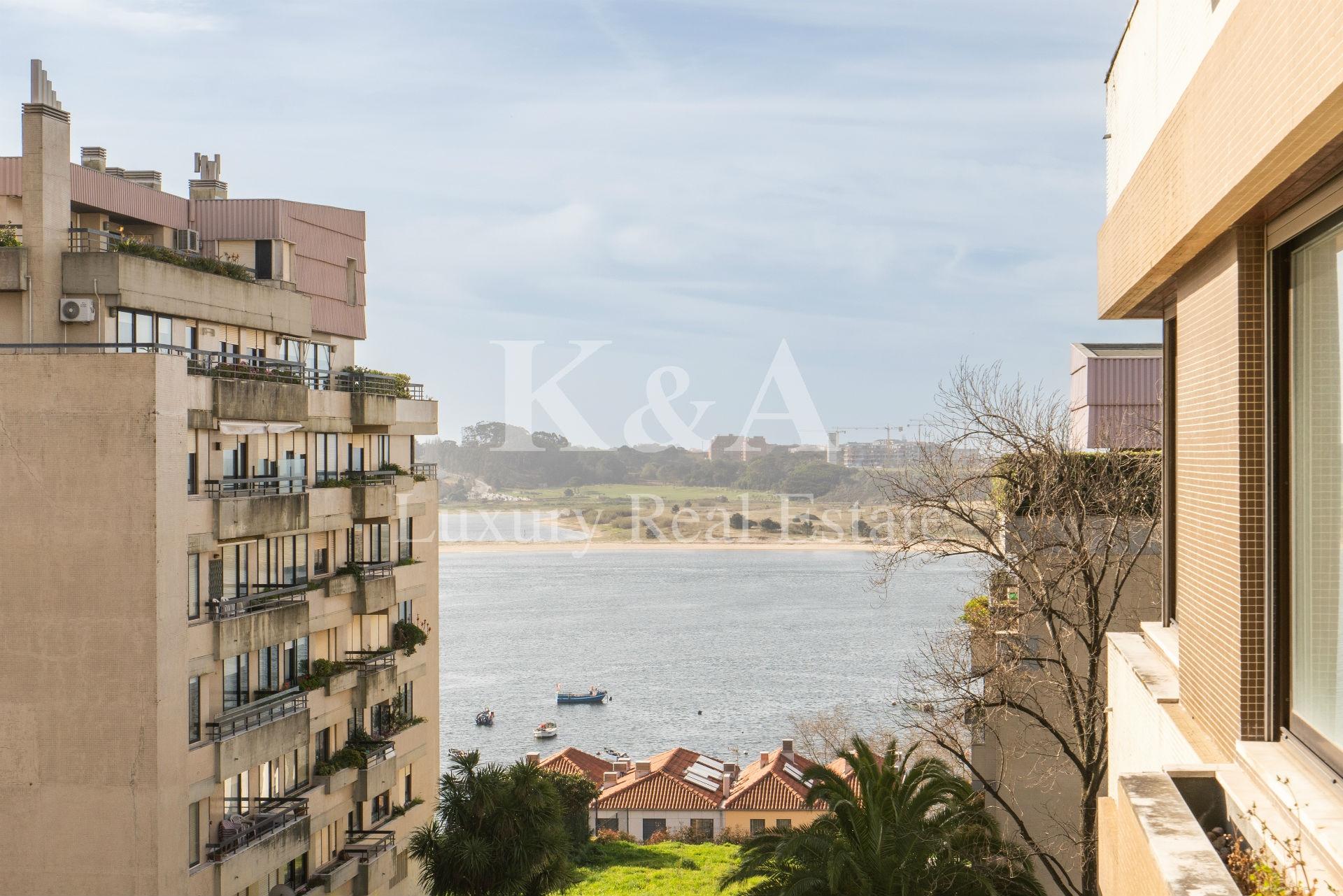 Apartamento com vistas rio, na Foz