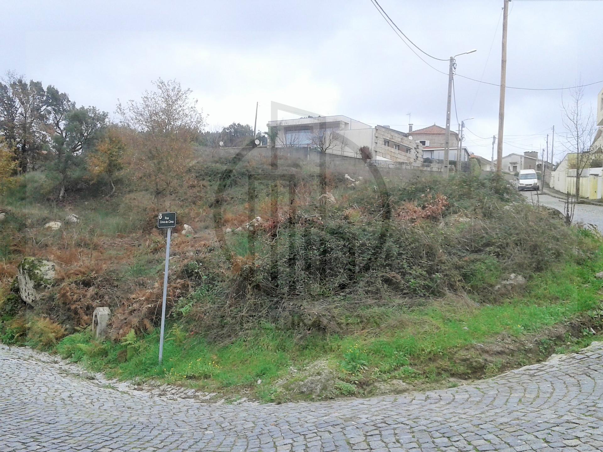 Terreno Rústico  Venda em Serzedelo,Guimarães