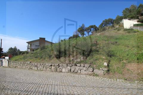Lote de Terreno  Venda em Santo Tirso, Couto (Santa Cristina e São Miguel) e Burgães,Santo Tirso