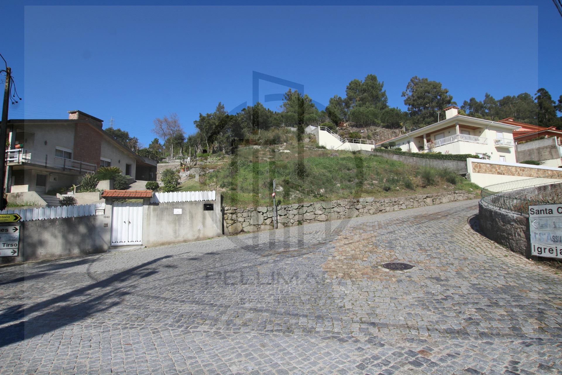 Lote de Terreno  Venda em Santo Tirso, Couto (Santa Cristina e São Miguel) e Burgães,Santo Tirso