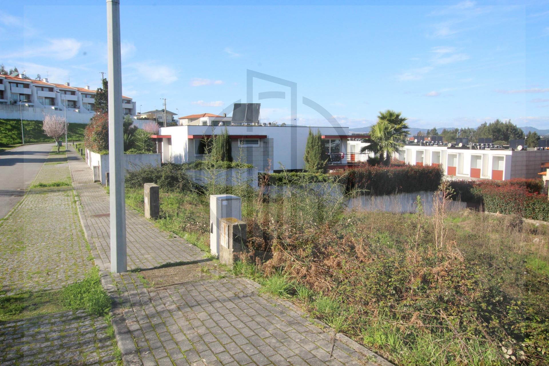 Lote de Terreno  Venda em Gamil e Midões,Barcelos