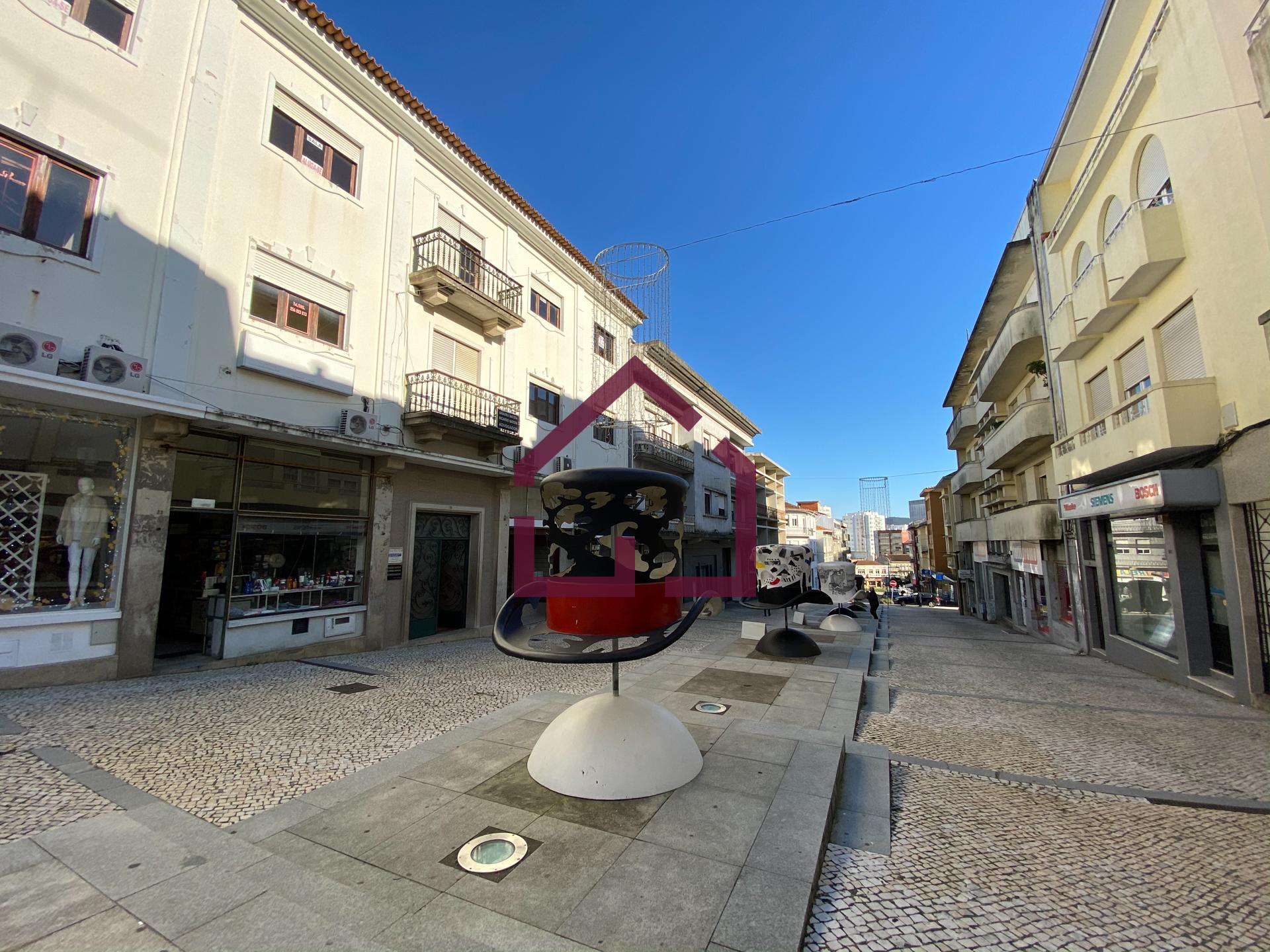 Padaria / Pastelaria no CENTRO de São João da Madeira