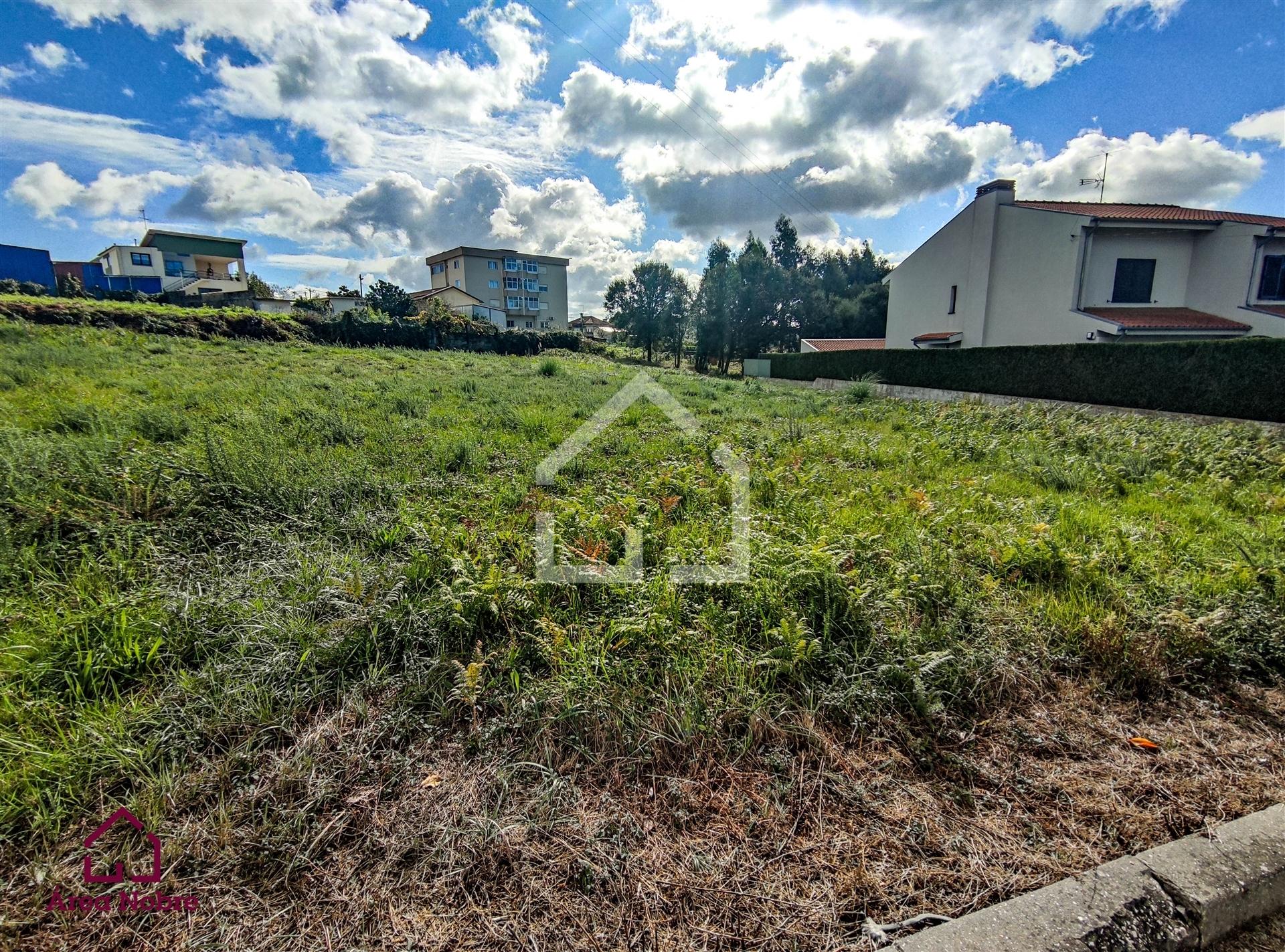 Lote de Terreno  Venda em Nogueira da Regedoura,Santa Maria da Feira