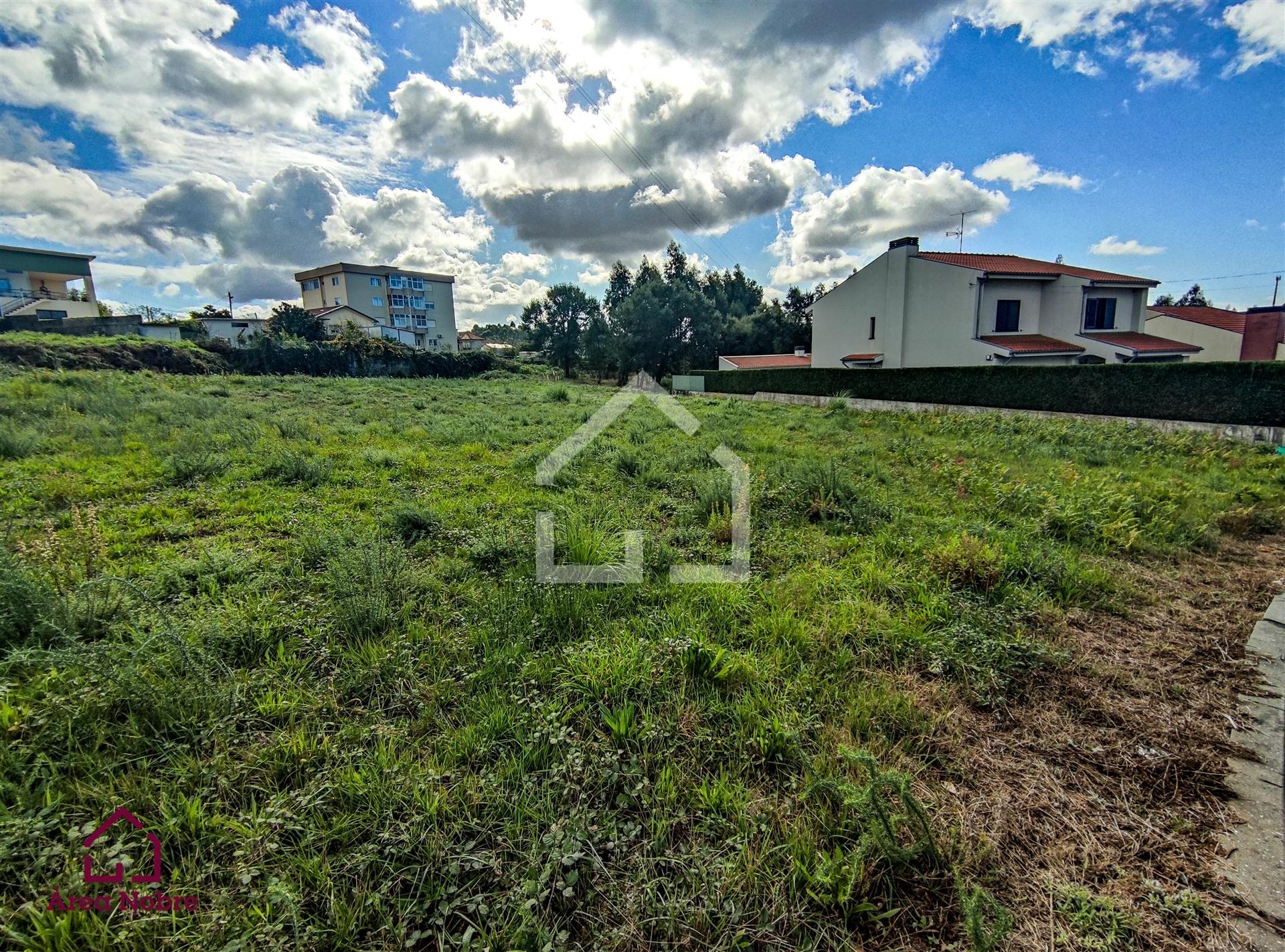 Lote de Terreno  Venda em Nogueira da Regedoura,Santa Maria da Feira