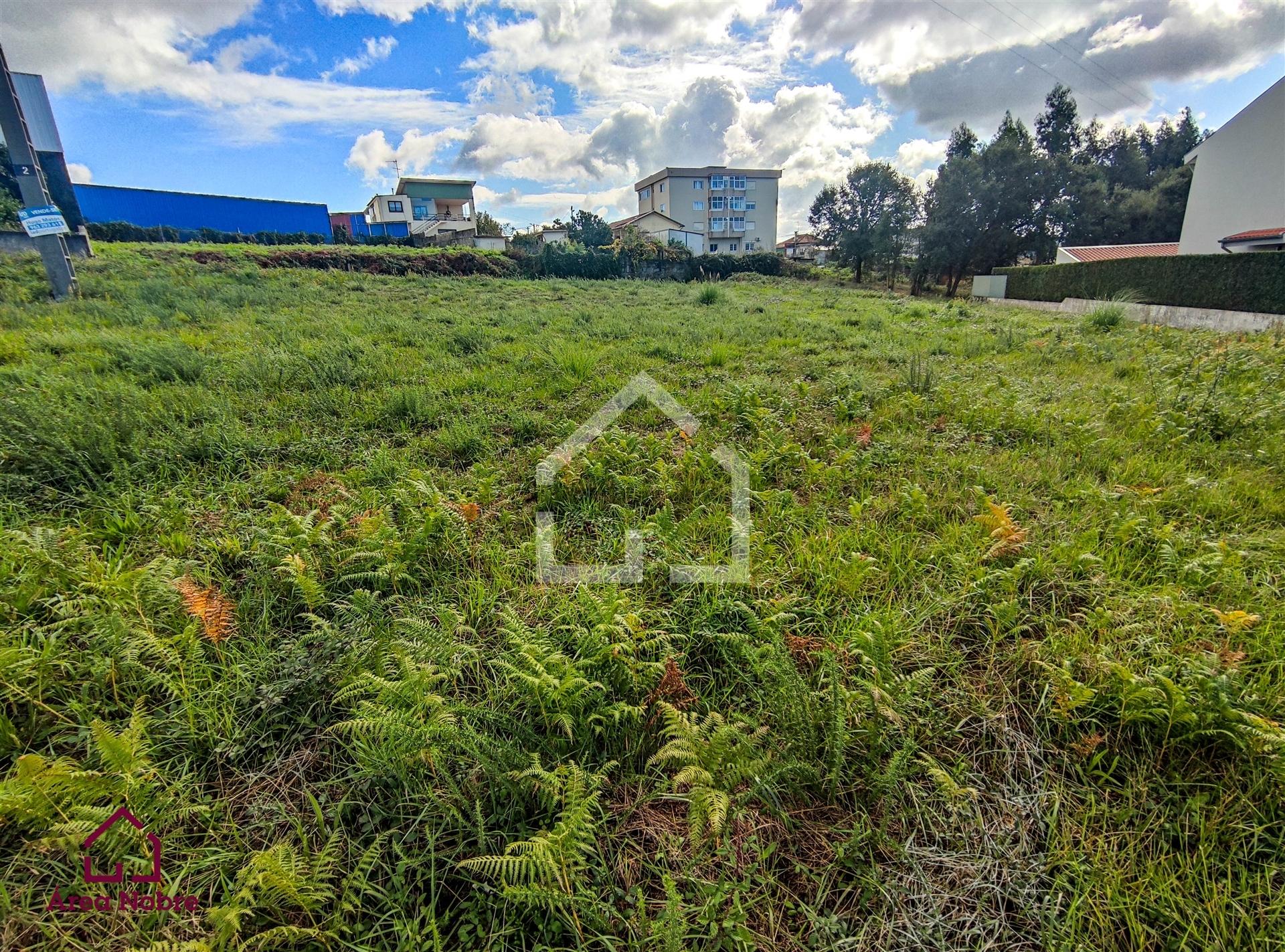 Lote de Terreno  Venda em Nogueira da Regedoura,Santa Maria da Feira