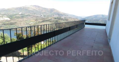 Quinta T3 Venda em Raiva, Pedorido e Paraíso,Castelo de Paiva