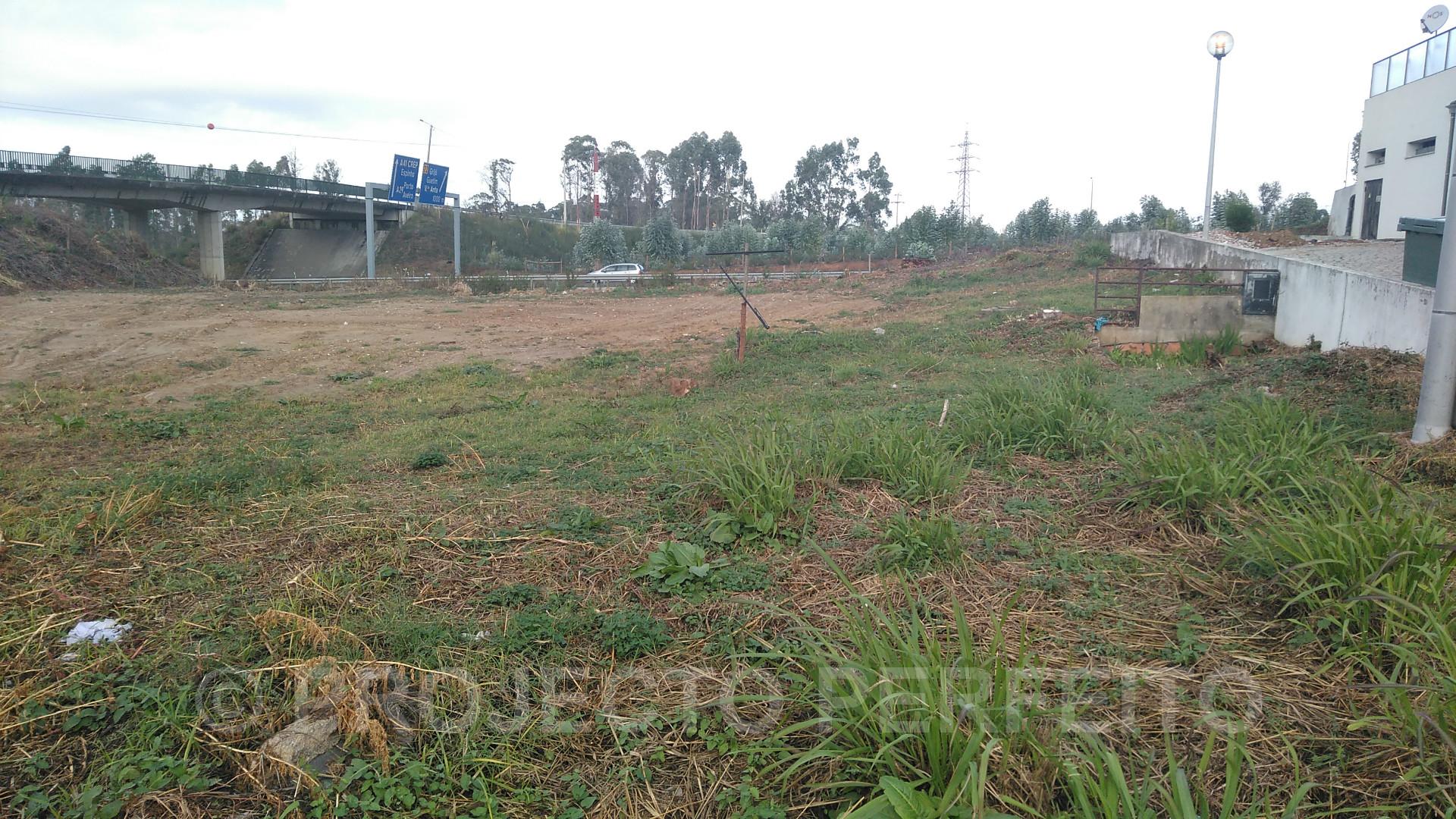 Lote de Terreno  Venda em Nogueira da Regedoura,Santa Maria da Feira