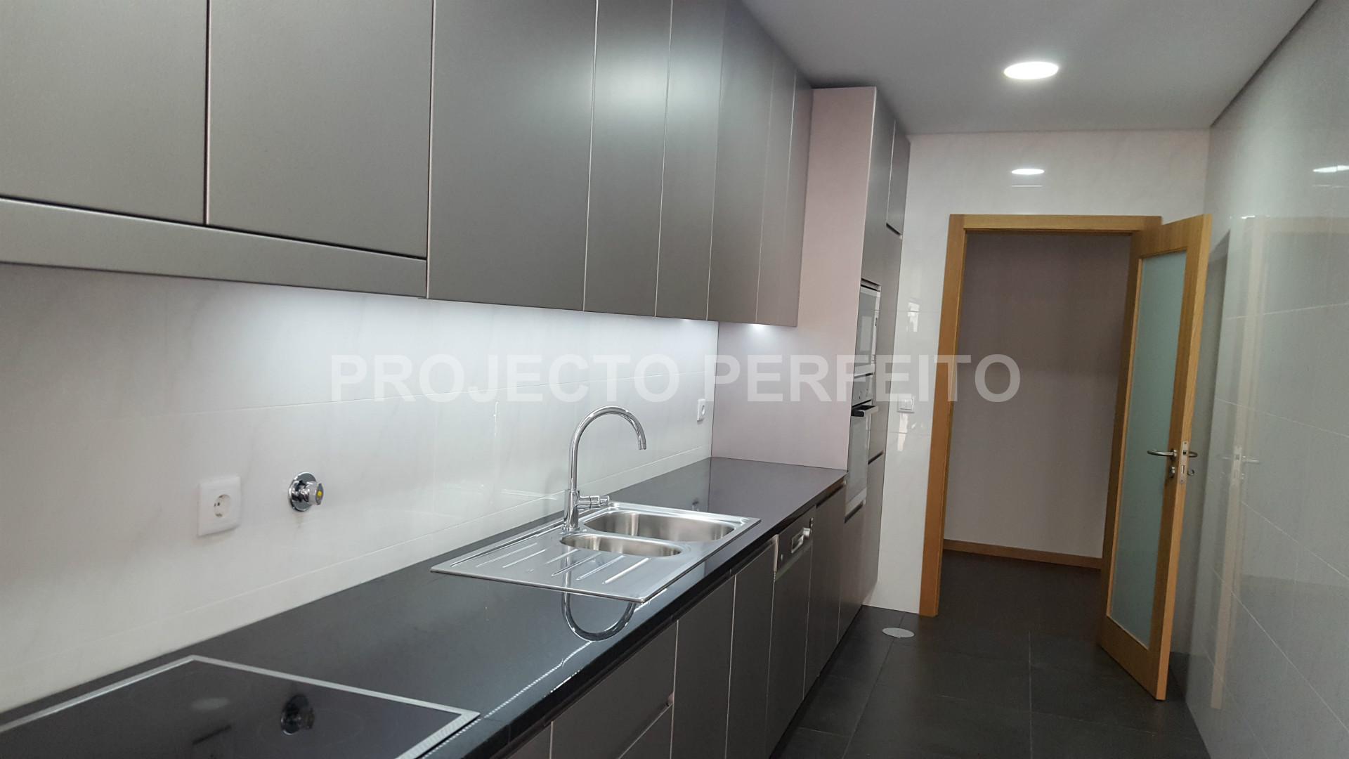 Apartamento T2 Venda em Cedofeita, Santo Ildefonso, Sé, Miragaia, São Nicolau e Vitória,Porto