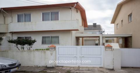 Moradia Isolada T2+2 Venda em São Félix da Marinha,Vila Nova de Gaia