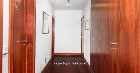 Apartamento T4 Venda em Matosinhos e Leça da Palmeira,Matosinhos