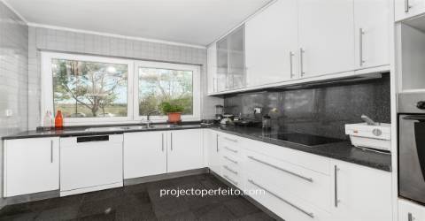 Apartamento T4 Venda em Matosinhos e Leça da Palmeira,Matosinhos