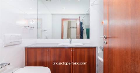 Apartamento T4 Venda em Matosinhos e Leça da Palmeira,Matosinhos